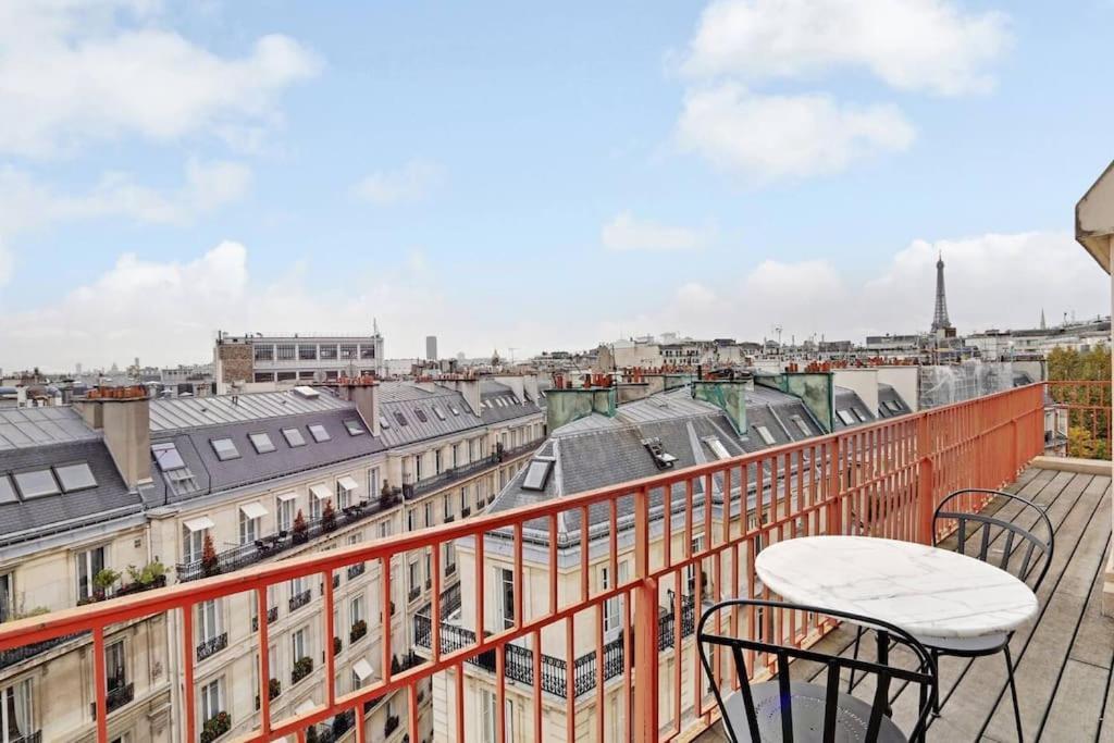 Penthouse Champs Elysees, Vue Sur Et La Tour Eiffel Appartement Parijs